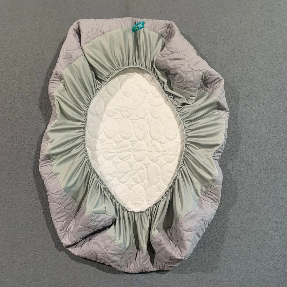 Biloban Grey Quilted Waterproof Bassinet Mattress Pad Cover Oval 26x16 Neutral